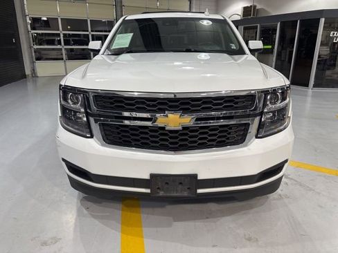 Used 2018 Chevrolet Suburban LT AWD/4WD image 10
