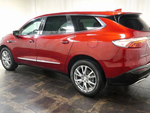 Used 2022 Buick Enclave Premium w/ Surround and Sites Package image 9