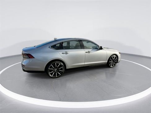 Certified 2024 Honda Accord Touring image 15