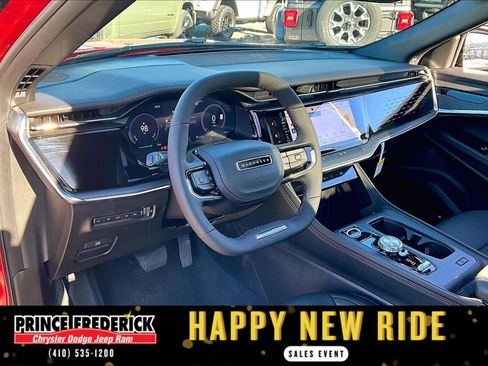 Used 2025 Jeep Wagoneer S Limited image 11