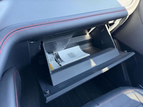 Used 2025 Ford Explorer ST-Line w/ ST-Line Street Pack image 30