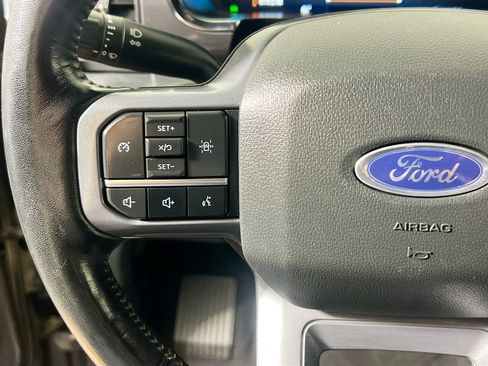 Used 2023 Ford F150 Lariat AWD/4WD image 18