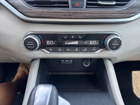 Used 2019 Nissan Altima 2.5 SL AWD/4WD image 27