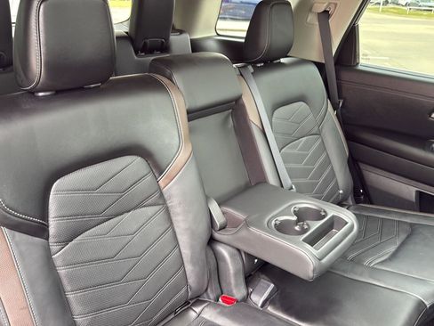 Used 2024 Nissan Pathfinder Platinum w/ Cargo Package image 40