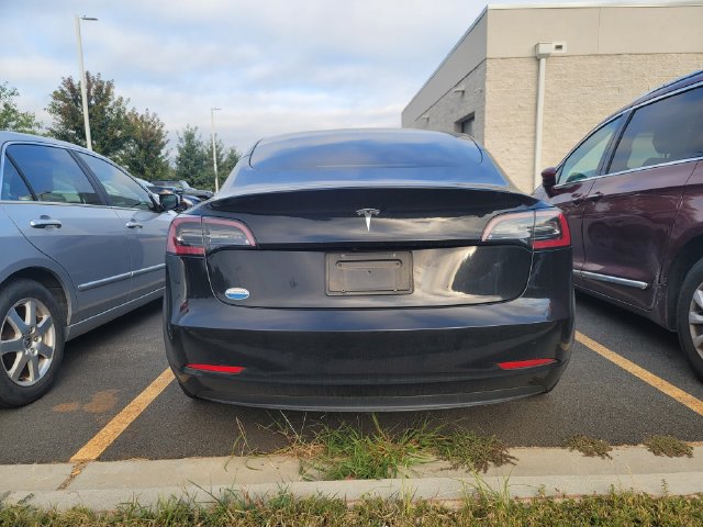 Used 2023 Tesla Model 3 Standard Range RWD image 5