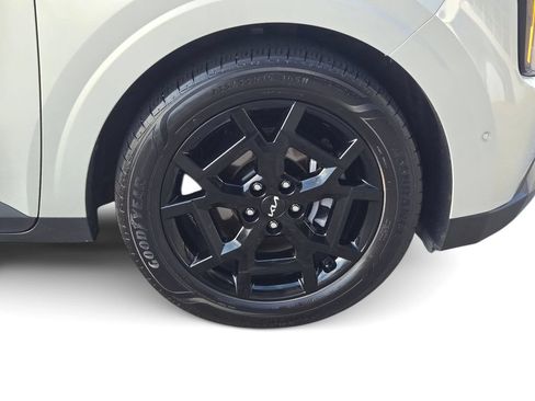 Used 2025 Kia Carnival SX w/ SX Dark Edition Package FWD image 6