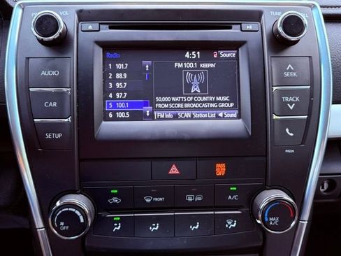 Used 2016 Toyota Camry SE FWD image 14