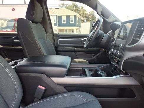 Used 2019 RAM 1500 Big Horn AWD/4WD image 11