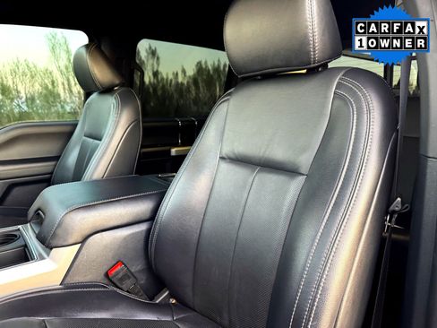 Used 2022 Ford F350 Lariat image 14