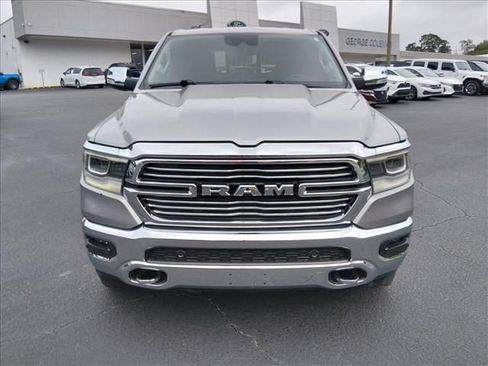 Used 2022 RAM 1500 Laramie AWD/4WD image 9