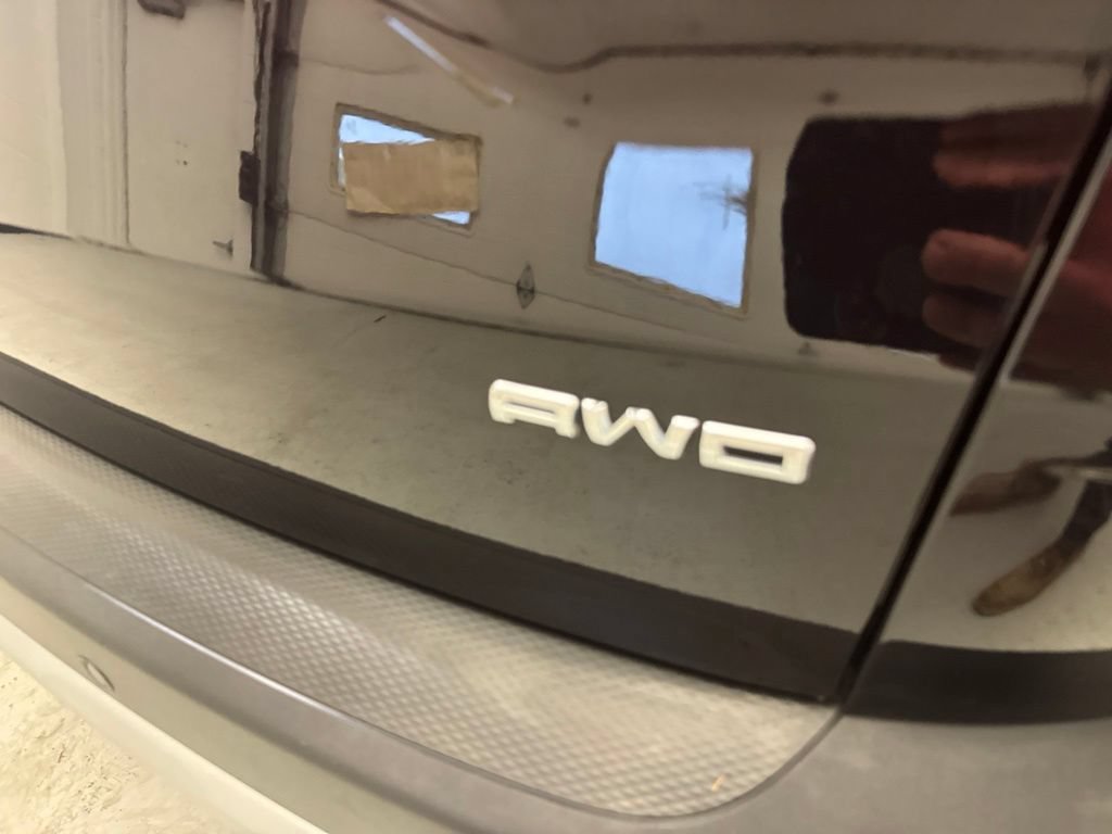 Used 2024 Ford Escape Platinum AWD/4WD image 11