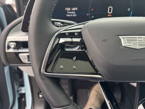 Used 2024 Cadillac Lyriq Luxury image 18