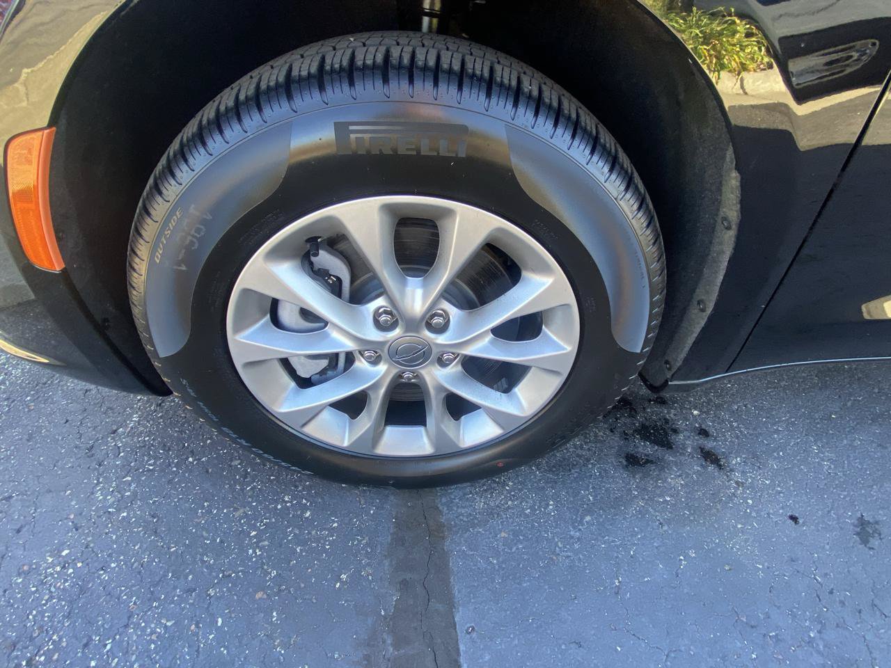 Used 2025 Chrysler Pacifica Select AWD/4WD image 30