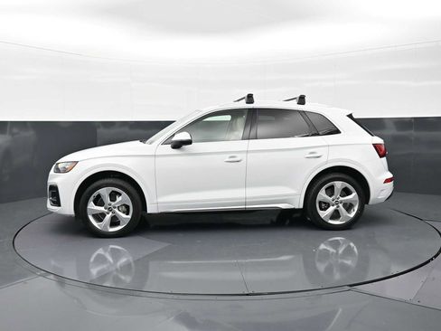 Used 2021 Audi Q5 2.0T Premium Plus w/ Premium Plus Package AWD/4WD image 8