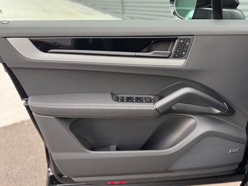 New 2026 Porsche Cayenne AWD/4WD image 13