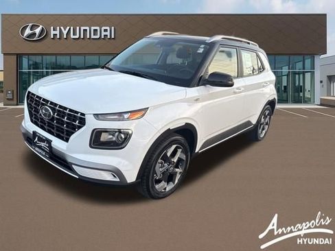 Certified 2026 Hyundai Venue SEL FWD image 1