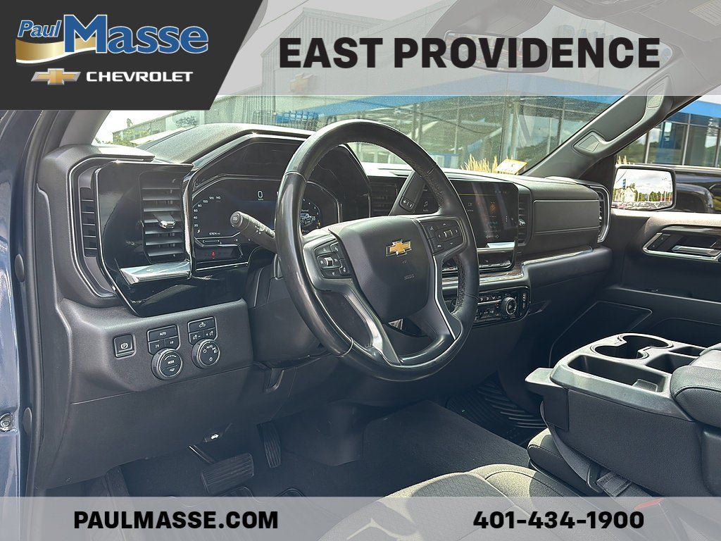 Used 2023 Chevrolet Silverado 1500 LT AWD/4WD image 17