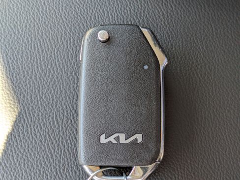 Certified 2023 Kia Soul LX image 36