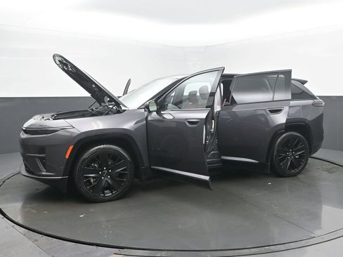 Used 2024 Jeep Wagoneer Launch Edition image 55