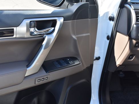 Used 2022 Lexus GX 460 Luxury image 27