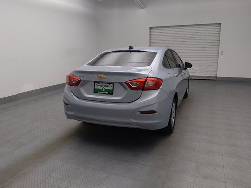 Used 2018 Chevrolet Cruze LS image 7