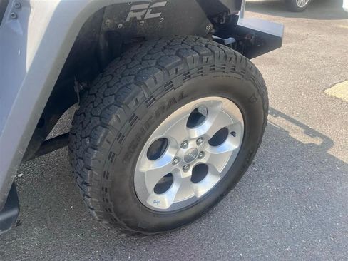 Used 2013 Jeep Wrangler Sahara w/ Connectivity Group image 19