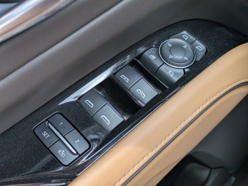 Certified 2023 Cadillac Escalade Premium Luxury RWD image 21