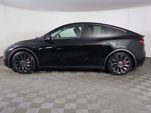 Used 2023 Tesla Model Y Performance AWD/4WD image 21