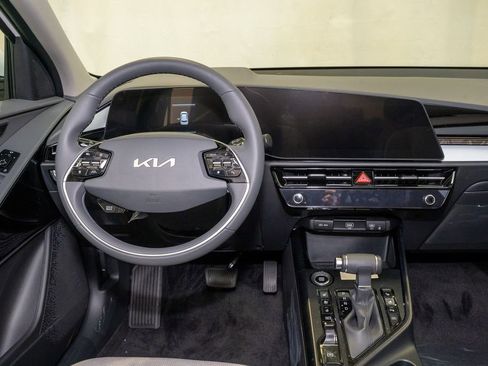 New 2026 Kia Niro SX image 8