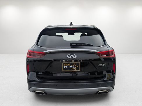Used 2020 INFINITI QX50 Luxe w/ Cargo Package AWD/4WD image 6