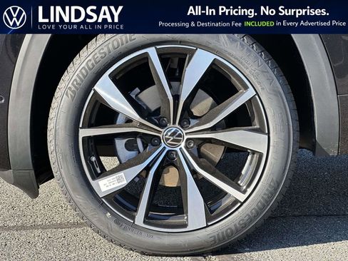 New 2026 Volkswagen Atlas SEL Premium R-Line AWD/4WD image 8