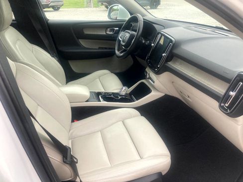 Used 2019 Volvo XC40 T5 Inscription AWD/4WD image 13