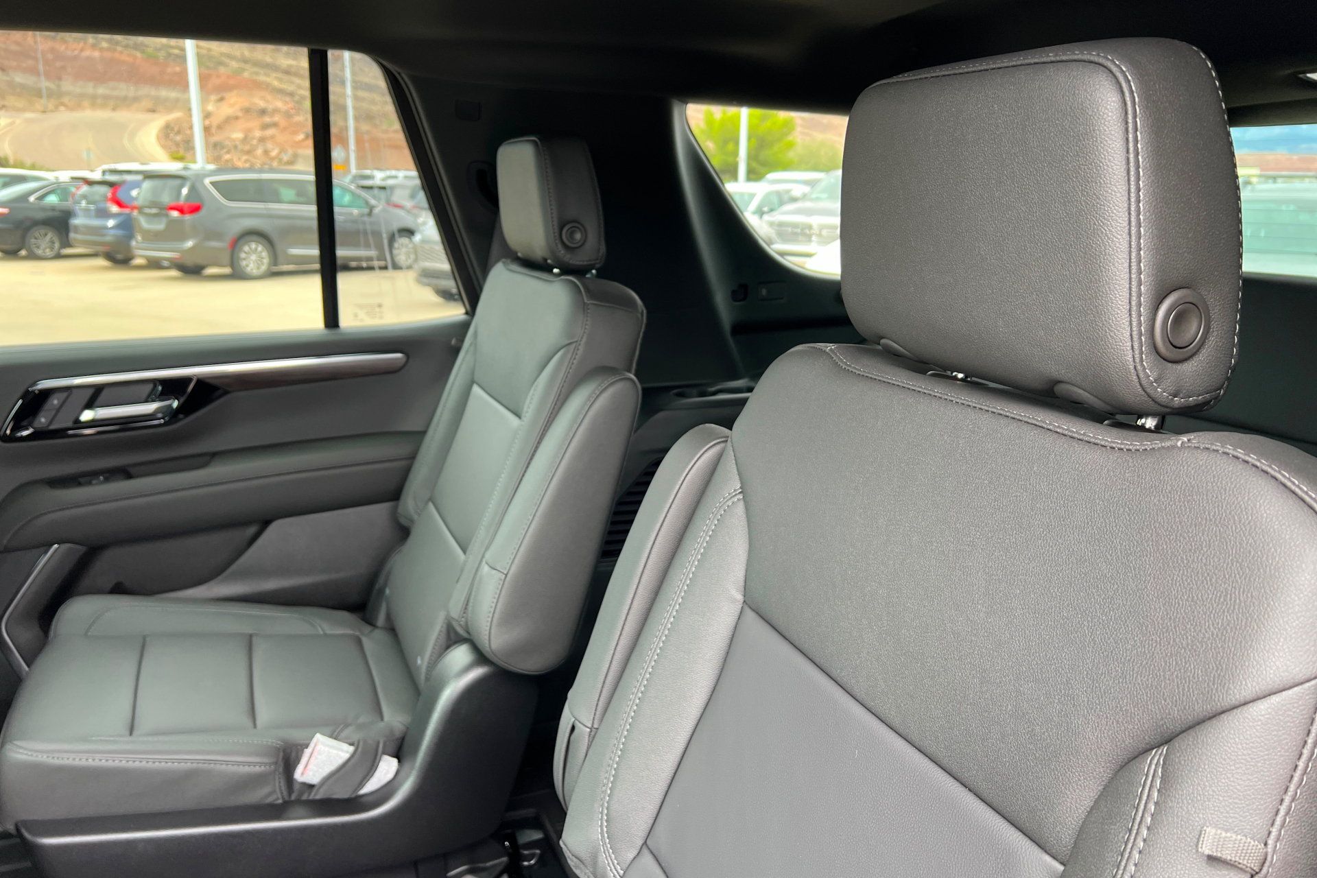 New 2026 Chevrolet Tahoe LT w/ Comfort Package AWD/4WD image 21