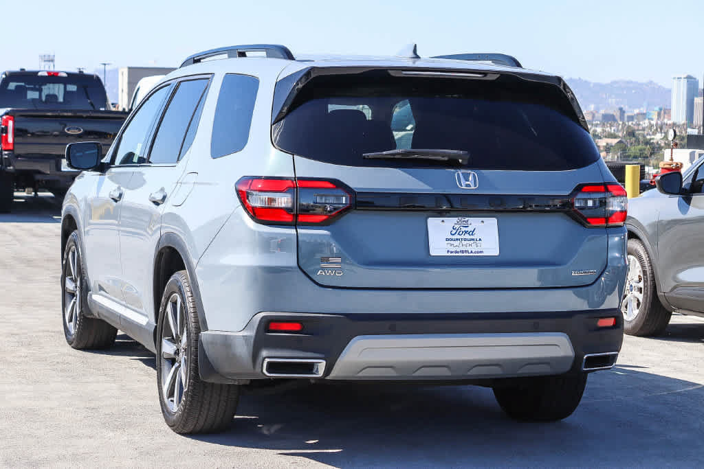 Used 2024 Honda Pilot Touring image 6
