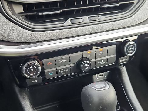 Certified 2026 Jeep Compass Latitude AWD/4WD image 25