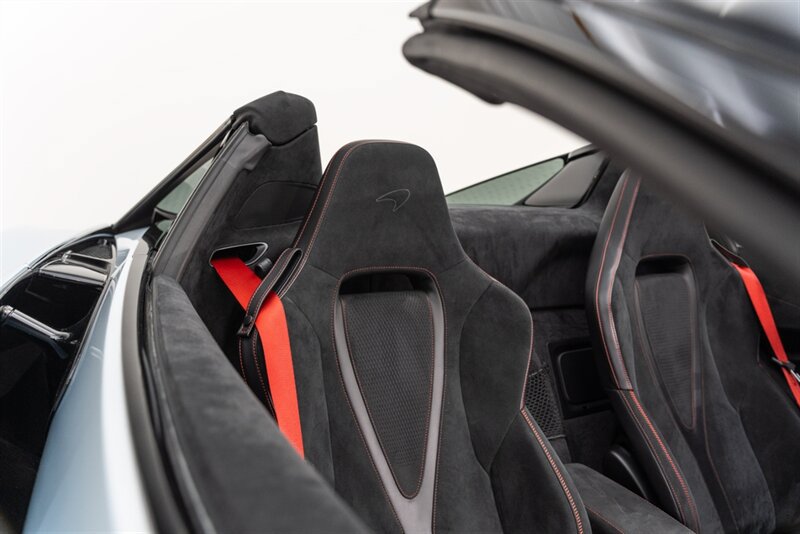 Used 2024 McLaren 750S Spider RWD image 64