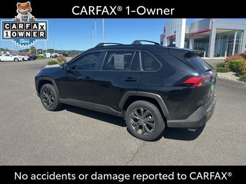 Used 2023 Toyota RAV4 XLE Premium AWD/4WD image 5