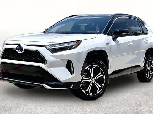 Used 2024 Toyota RAV4 XSE w/ Premium Package AWD/4WD image 15