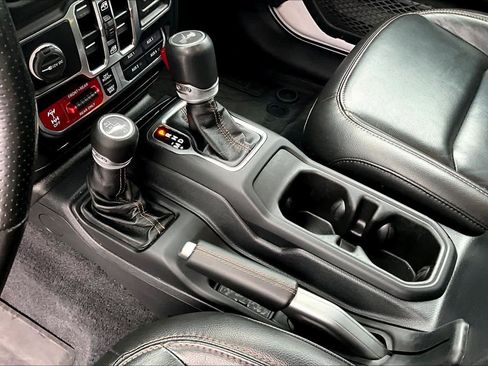 Used 2021 Jeep Wrangler Unlimited Rubicon image 16