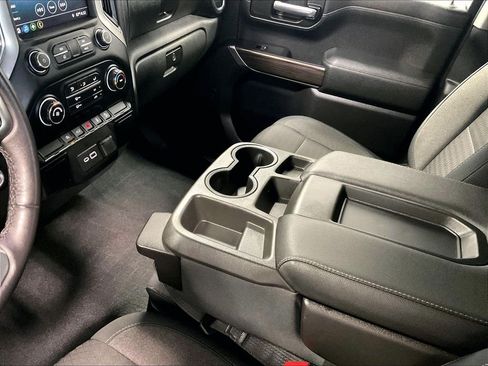 Used 2019 Chevrolet Silverado 1500 LT Trail Boss AWD/4WD image 20