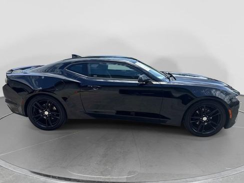 Used 2020 Chevrolet Camaro LT w/ RS Package RWD image 10
