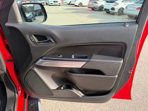 Used 2020 Chevrolet Colorado LT w/ LT Convenience Package AWD/4WD image 21
