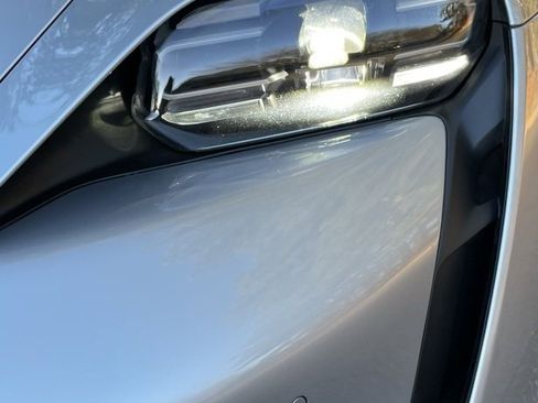 Used 2020 Porsche Taycan 4S image 12