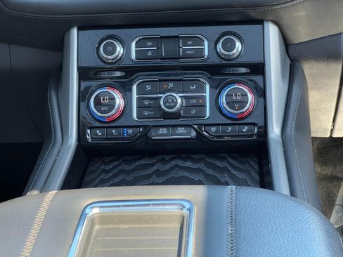 Used 2023 GMC Yukon XL Denali w/ Denali Reserve Package AWD/4WD image 16