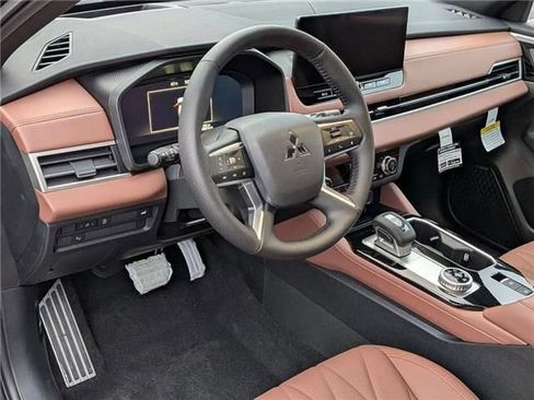 New 2026 Mitsubishi Outlander SEL AWD/4WD image 9