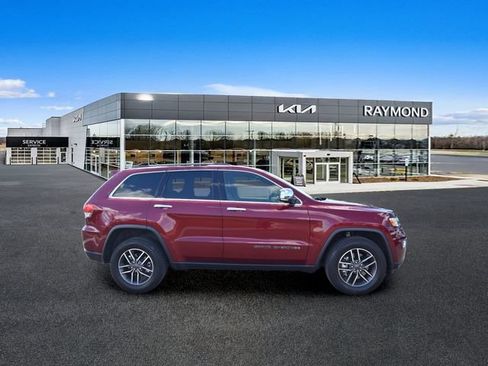Used 2021 Jeep Grand Cherokee Limited AWD/4WD image 2