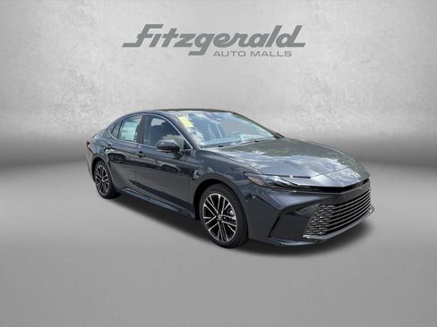 Used 2026 Toyota Camry XLE w/ Premium Plus Package AWD/4WD image 1
