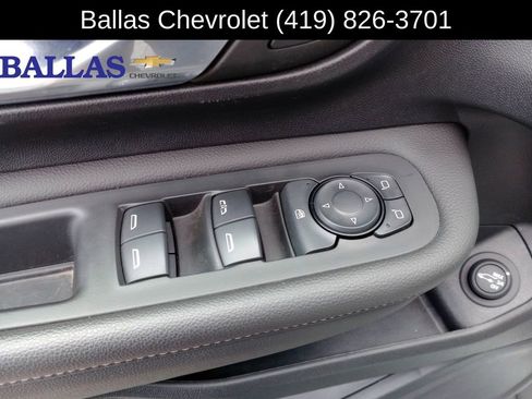 Certified 2023 GMC Terrain SLE w/ Driver Convenience Package AWD/4WD image 24