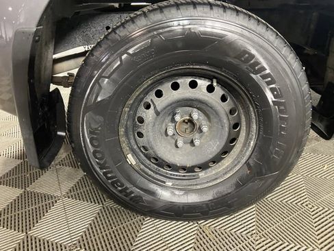 Used 2017 Nissan Frontier SV w/ SV Value Truck Package image 25