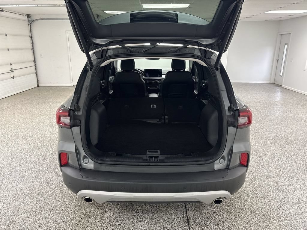 Used 2025 Ford Escape Platinum AWD/4WD image 27